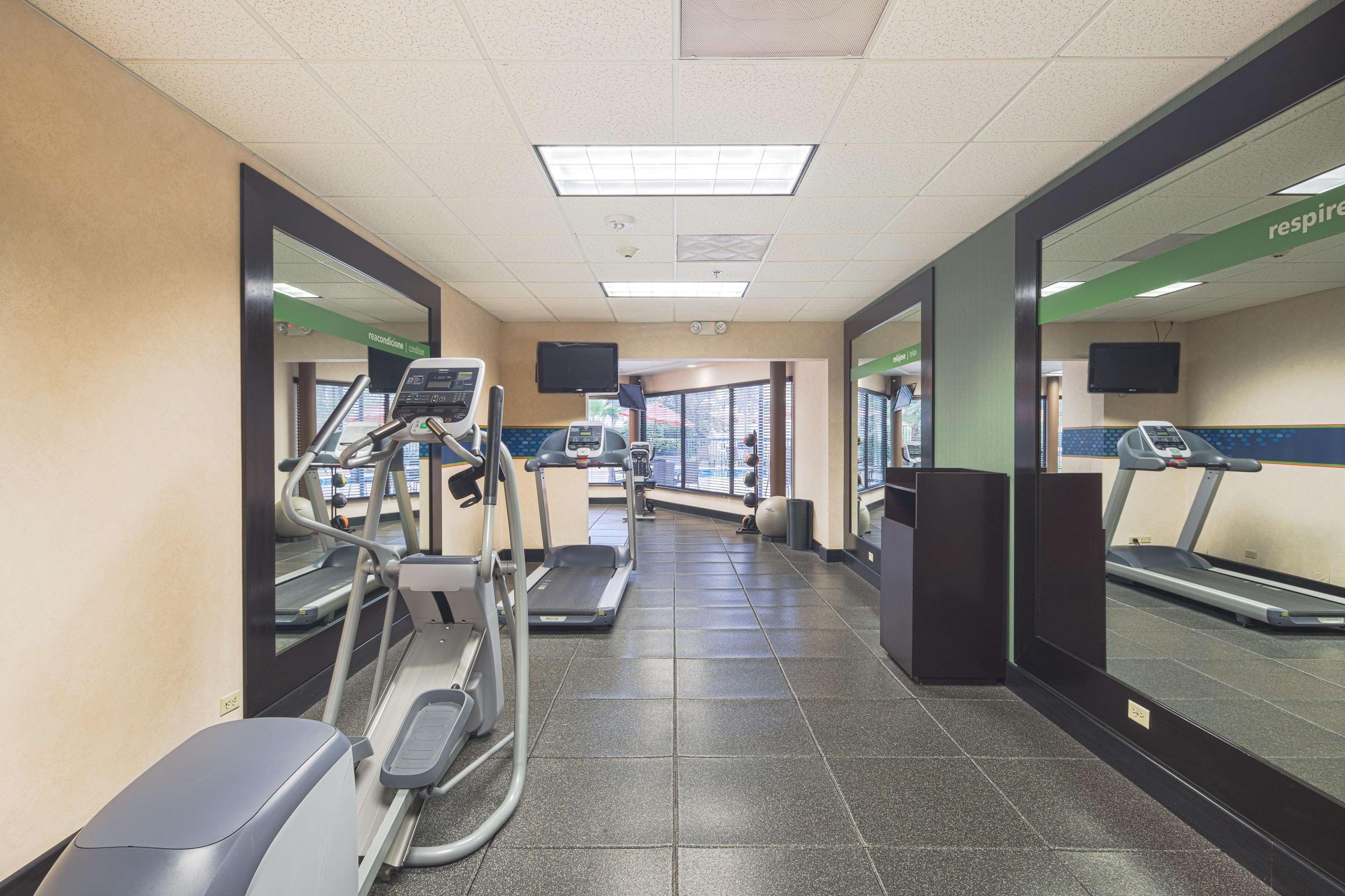 Hampton By Hilton Monterrey Galerias Obispado Екстер'єр фото