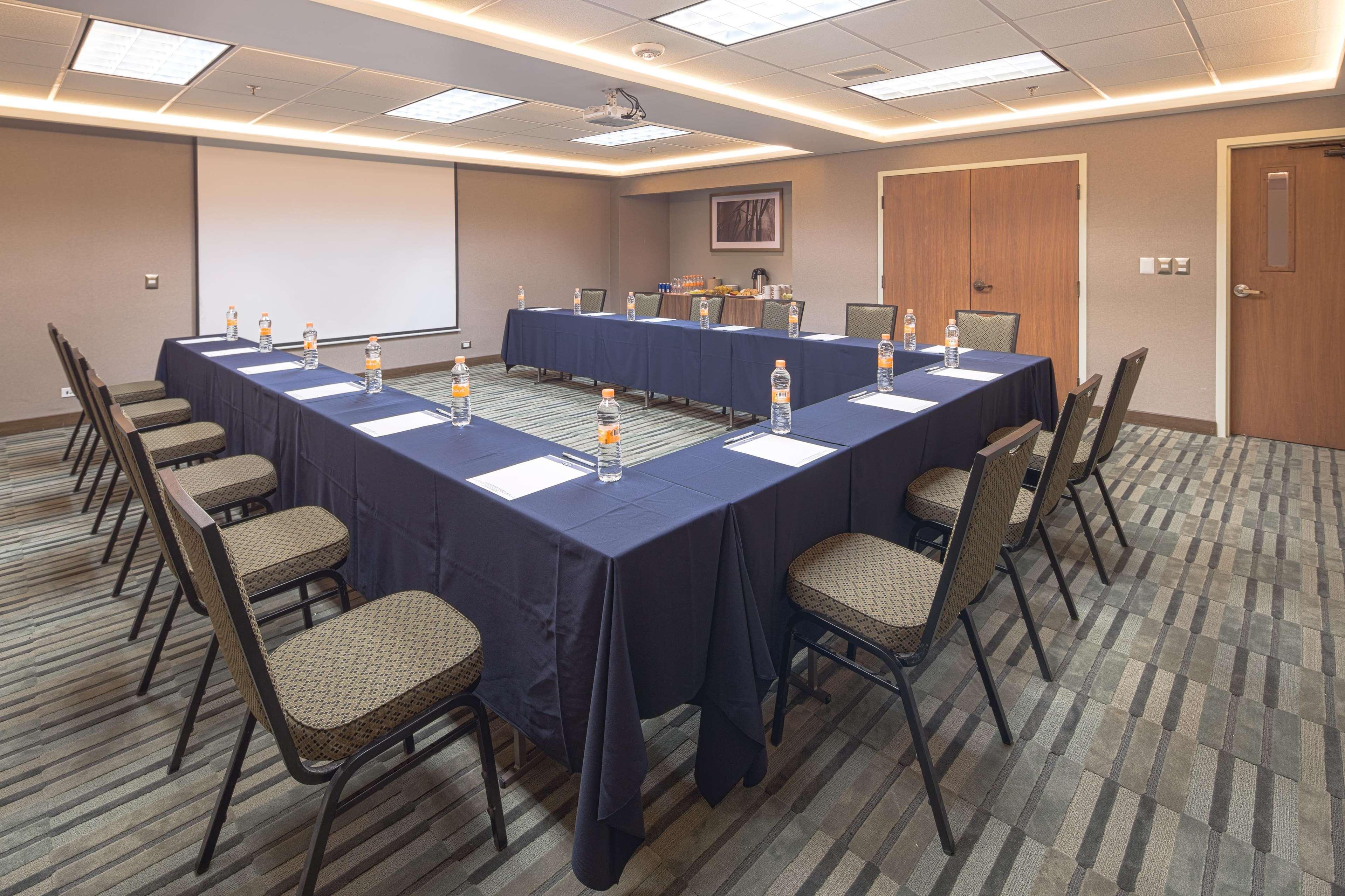 Hampton By Hilton Monterrey Galerias Obispado Екстер'єр фото