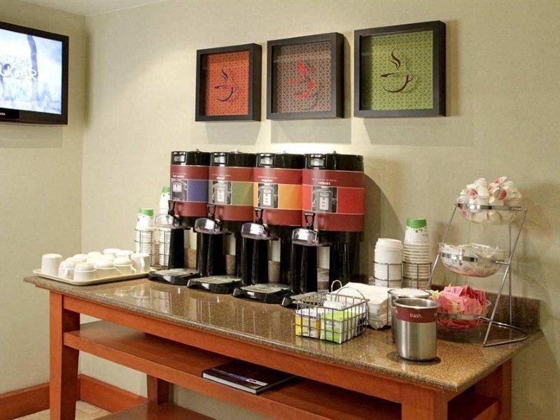 Hampton By Hilton Monterrey Galerias Obispado Екстер'єр фото