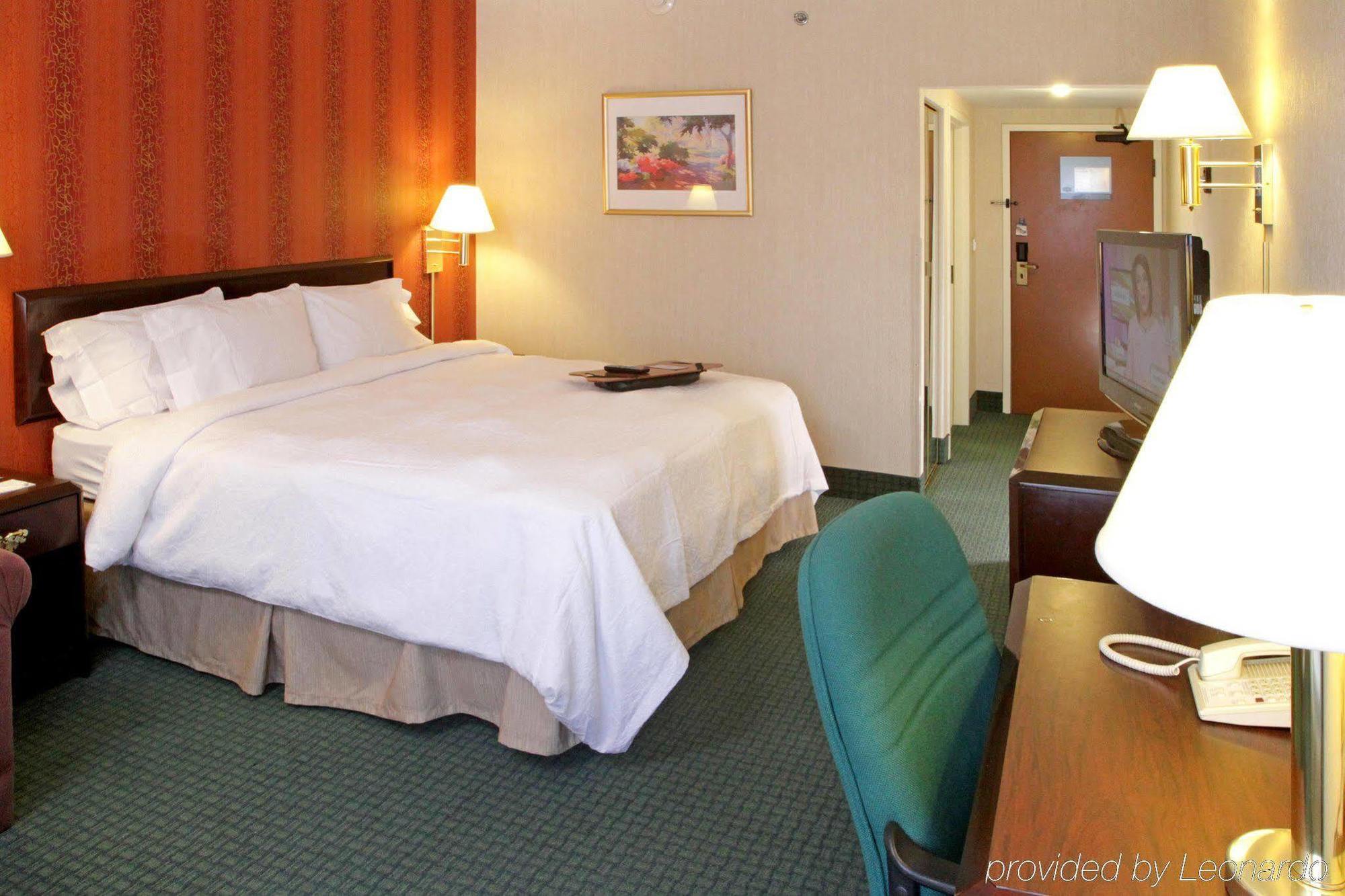 Hampton By Hilton Monterrey Galerias Obispado Екстер'єр фото